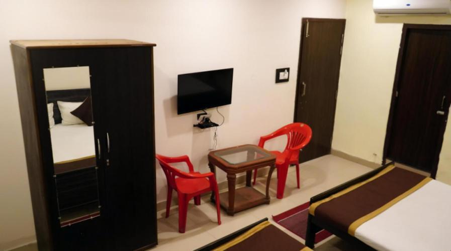 Hotel Atithi Niwas Allāhābād Junction エクステリア 写真